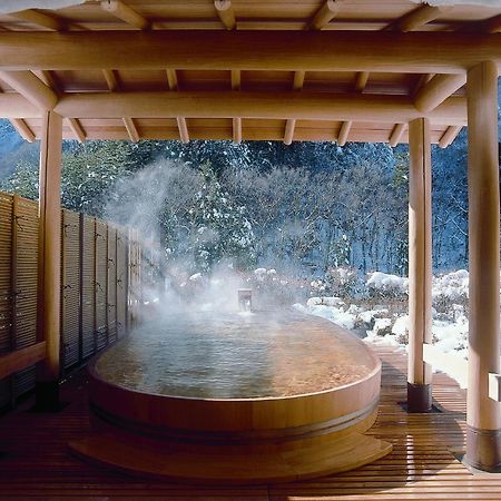Hotel Nishiyama Onsen Keiunkan à Hayakawa Extérieur photo