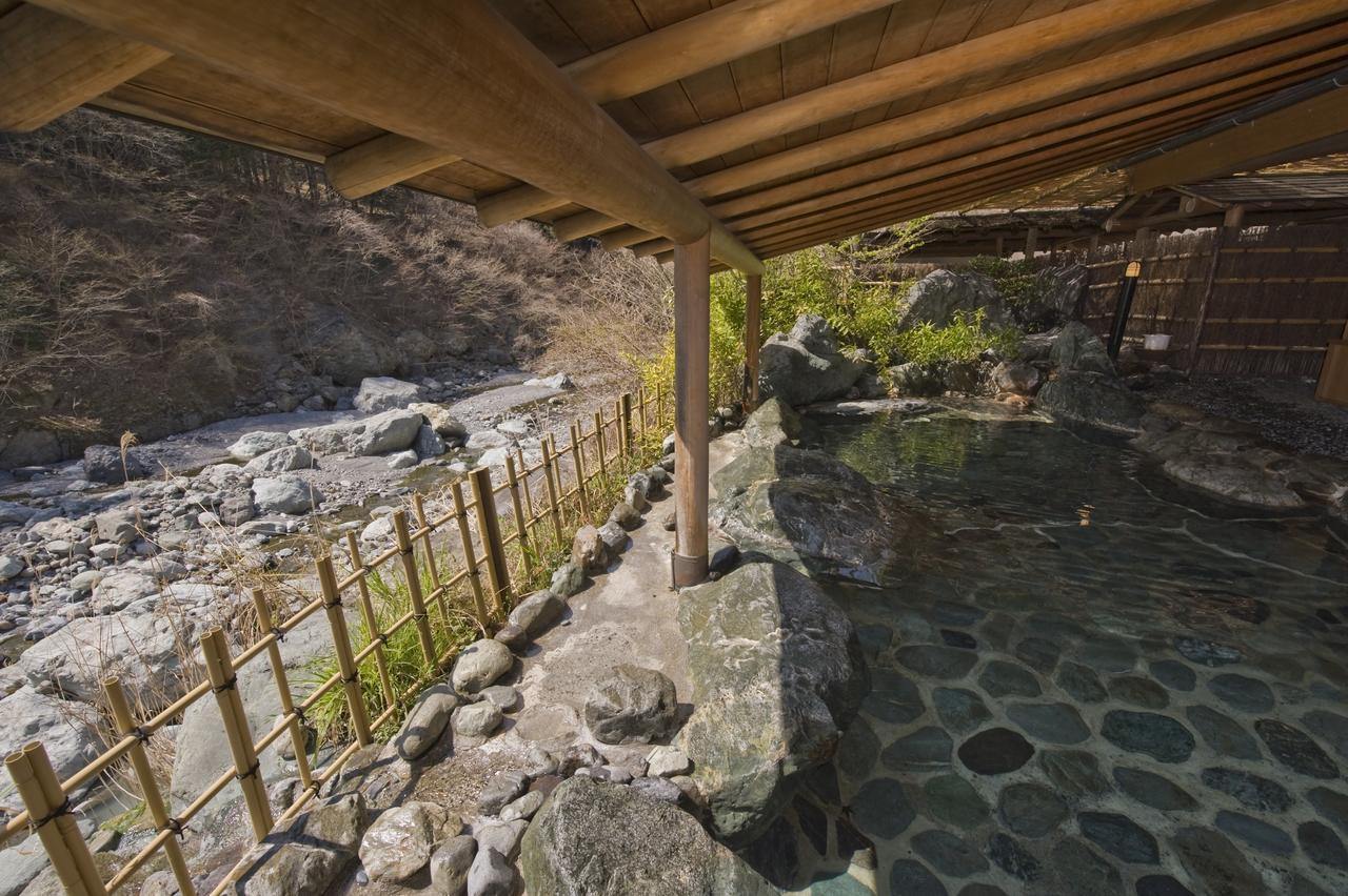 Hotel Nishiyama Onsen Keiunkan à Hayakawa Extérieur photo